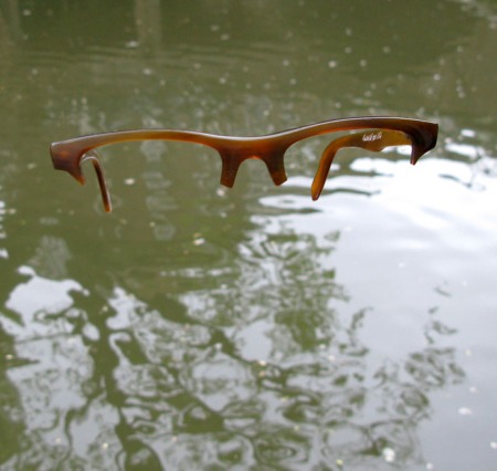 Buffelhoornen brillen, nieuw ontworpen en gemaakt door Kees Wennekendonk 
